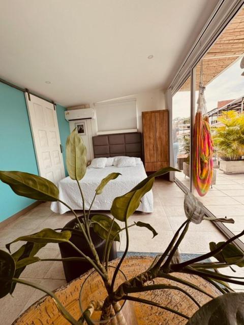 Moonshine Boutique Hostal Кали Экстерьер фото