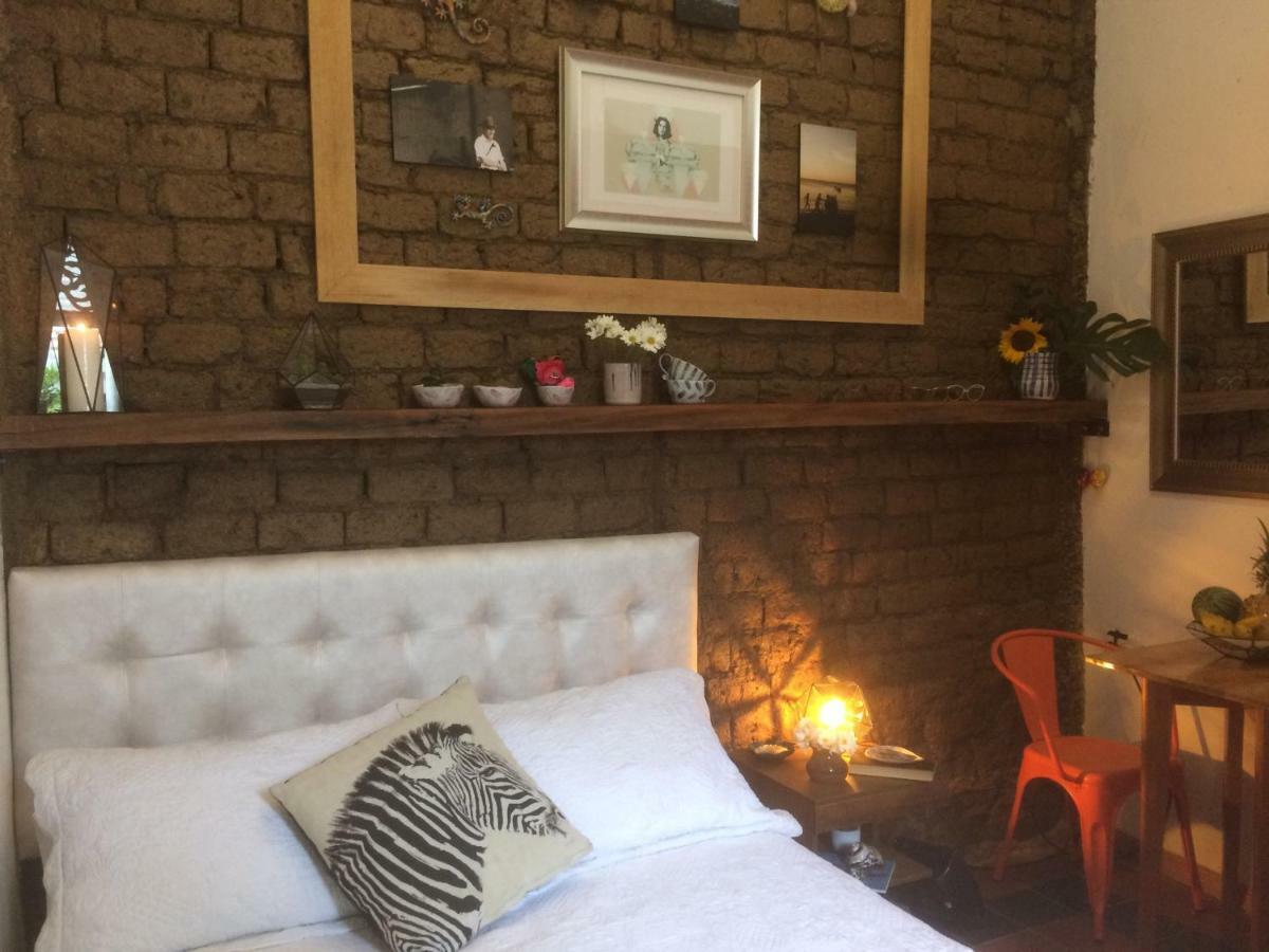 Moonshine Boutique Hostal Кали Экстерьер фото