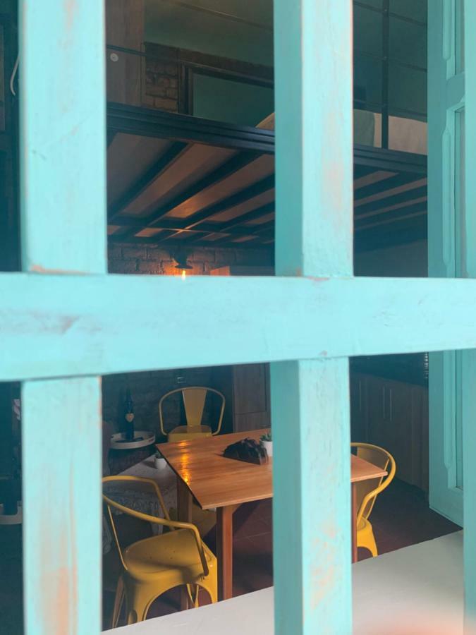 Moonshine Boutique Hostal Кали Экстерьер фото