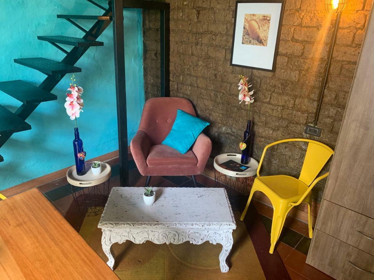 Moonshine Boutique Hostal Кали Экстерьер фото